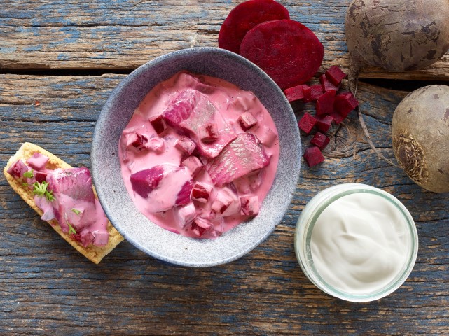 Haring met rode biet